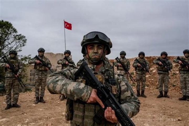 How big is the Turkish army?