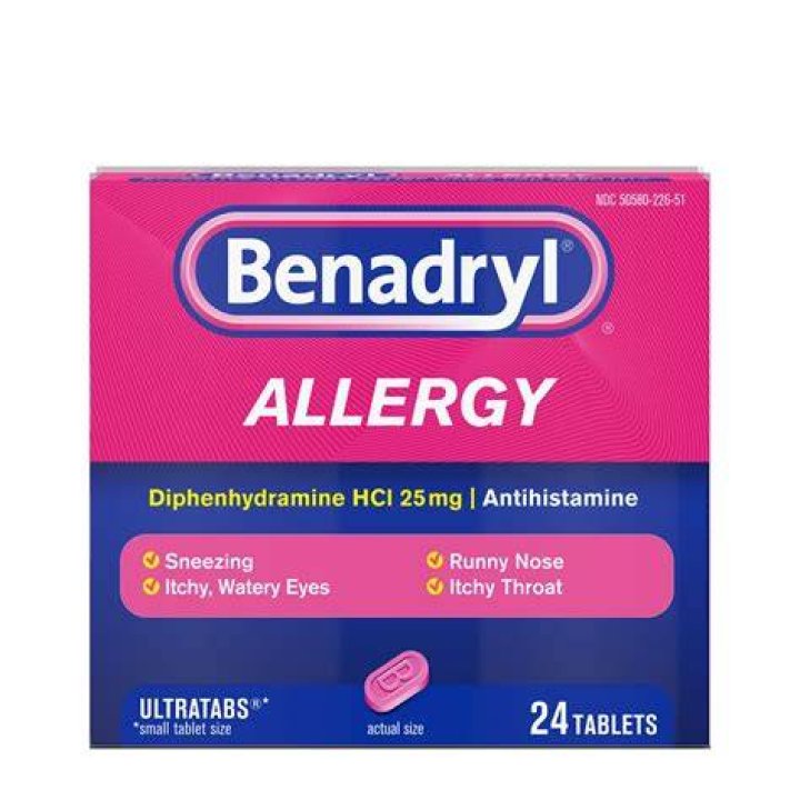 Is Benadryl better than hydroxyzine?