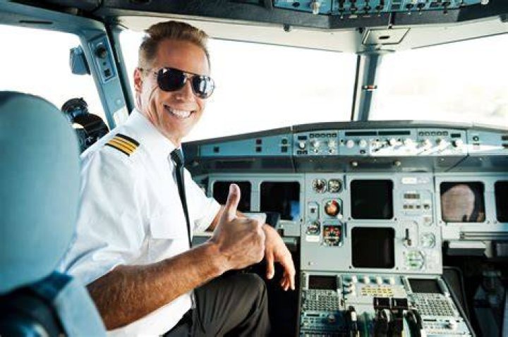 What age do FedEx pilots have to retire?