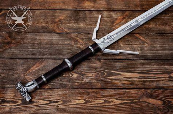 What happened to Geralt's silver sword?